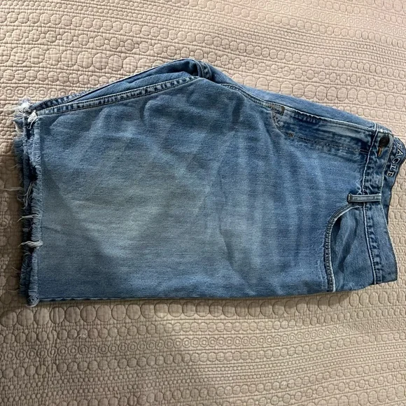 American Eagle bright denim shorts - Picture 3 of 5